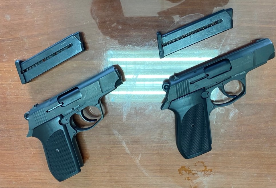 Phòng Cảnh sát Quản lý hành chính về trật tự xã hội: Vận động, thu hồi 2 súng công cụ hỗ trợ